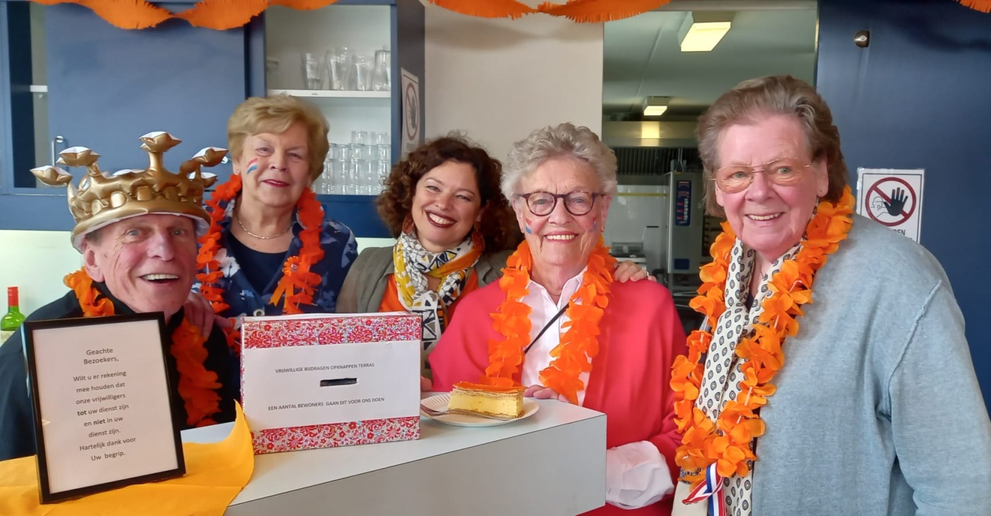 Koningsdag 2024 - Dignahof Amstelveen.jpg