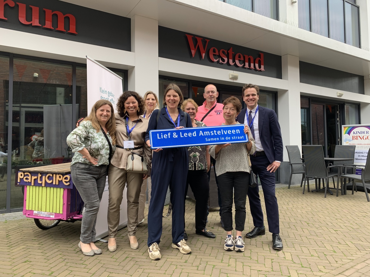 Wethouder Marijn van Ballegooijen met oa het landelijk netwerk Lief en Leedstraten, Patricipe en Amstelveense gangmakers.jpg